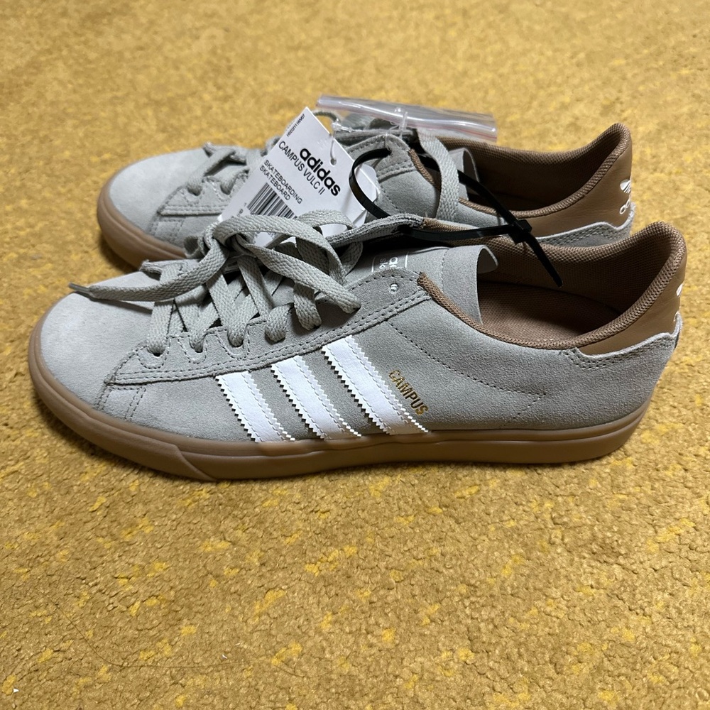 Adidas Campus Vulc II Skate Shoes – Light Grey / Gum Sole – Size 9.5 (Men’s)